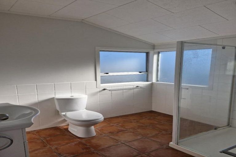 Photo of property in 35 Budleigh Street, Frankleigh Park, New Plymouth, 4310