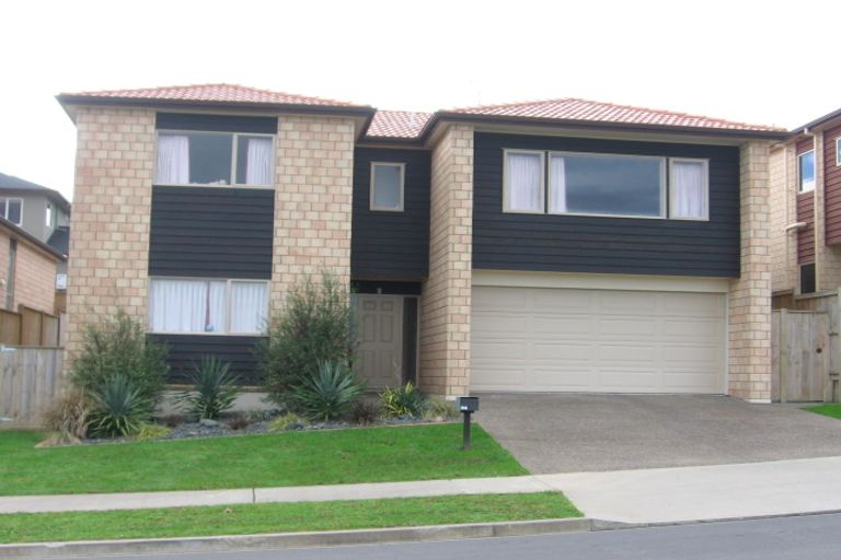 Photo of property in 94 Cyril French Drive, Flat Bush, Auckland, 2016
