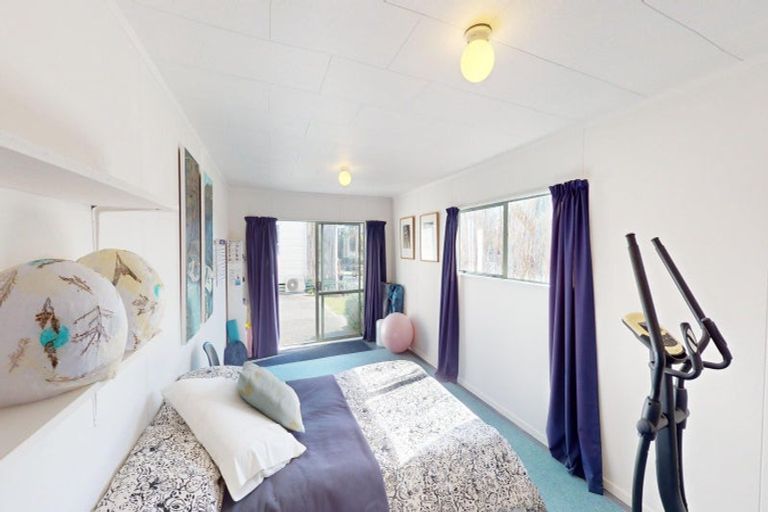 Photo of property in 43 Kahukura Avenue, Waitarere Beach, Levin, 5510