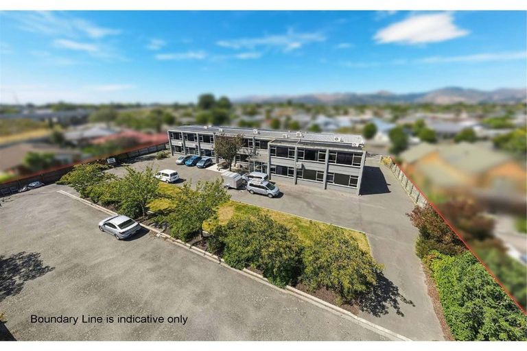 Photo of property in 135 Lincoln Road, Addington, Christchurch, 8024