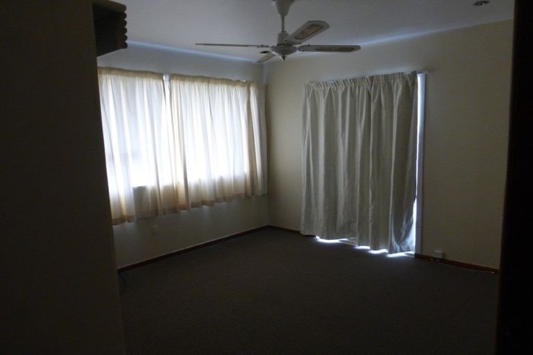 Photo of property in 583 Massey Road, Mangere, Auckland, 2022