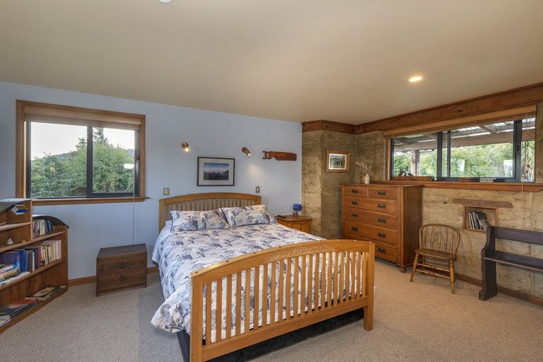 Photo of property in 28 Moraine Terrace, Lake Hawea, 9382