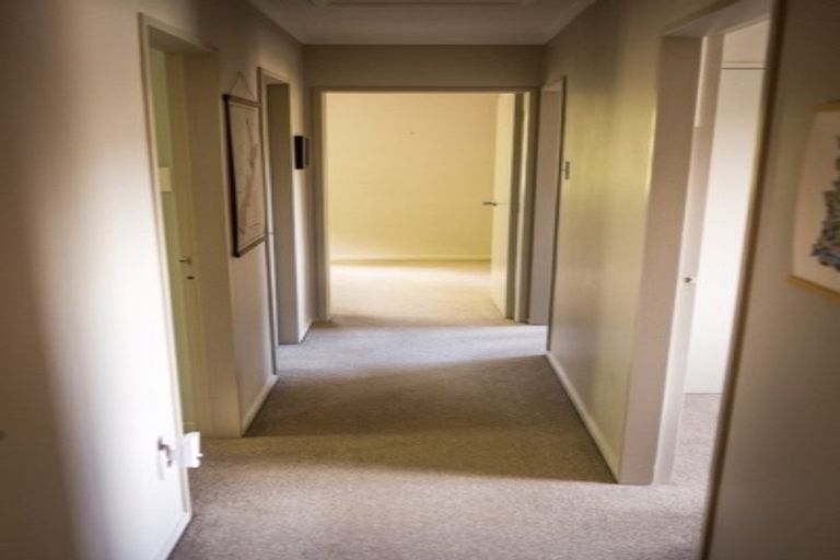 Photo of property in 4 Otonga Way, Churton Park, Wellington, 6037