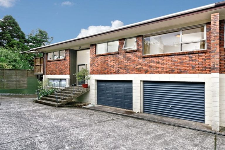 Photo of property in 55a/2 West Lynn Road, Titirangi, Auckland, 0604