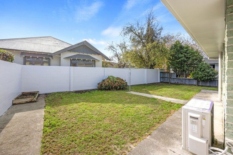Photo of property in 2/99 Briggs Road, Shirley, Christchurch, 8052