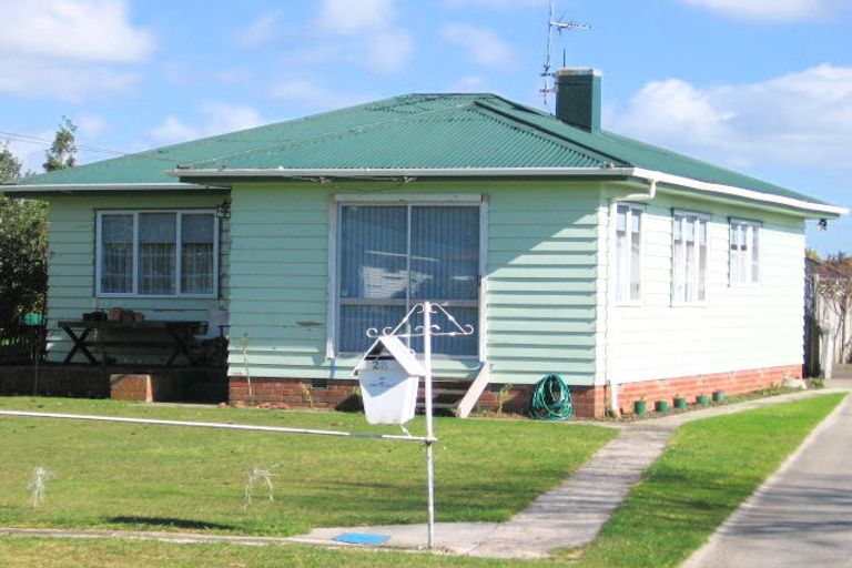 Photo of property in 1/28 Hill Crescent, Papakura, 2110