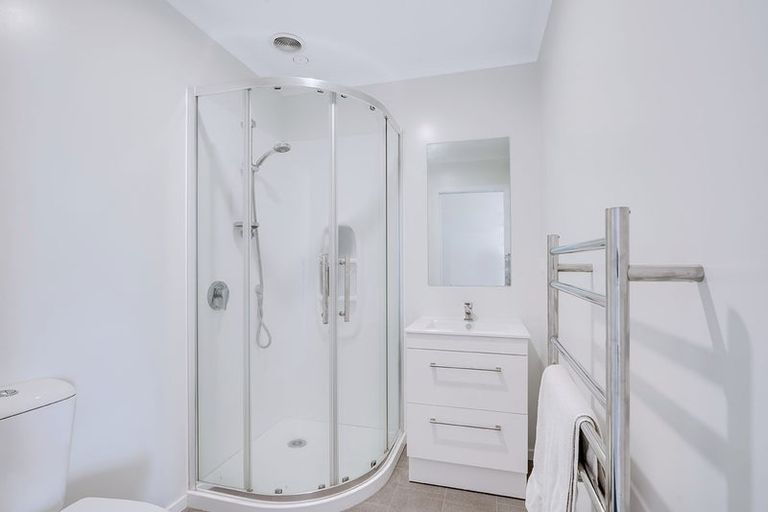 Photo of property in 2/12 Beaumont Street, Hamilton East, Hamilton, 3216