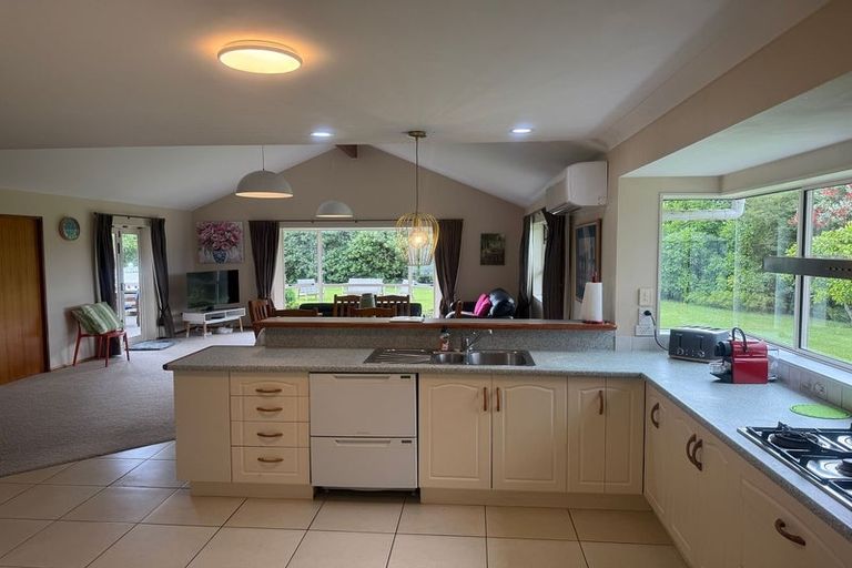 Photo of property in 38 Henson Road, Whitford, Howick, 2571