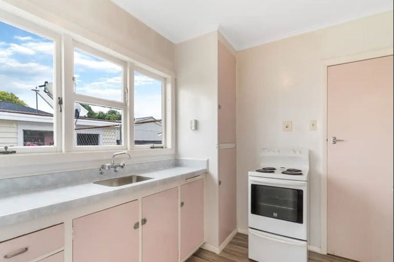 Photo of property in 16 Hooks Road, Manurewa, Auckland, 2102