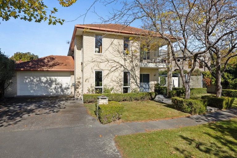Photo of property in 54 Willowview Drive, Redwood, Christchurch, 8051