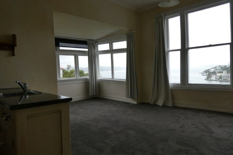 Photo of property in 4 Oriental Terrace, Oriental Bay, Wellington, 6011