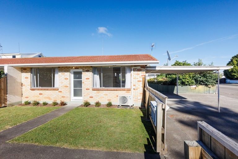 Photo of property in 4/120 Featherston Street, Palmerston North, 4410