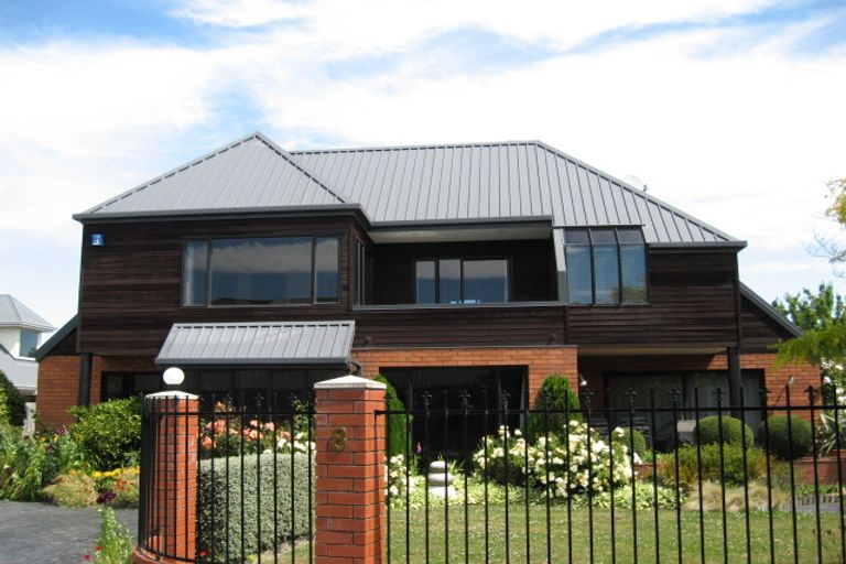 Photo of property in 8 Dorfold Mews, Avonhead, Christchurch, 8042