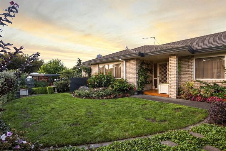 Photo of property in 21 Dowman Place, Te Puke, 3119