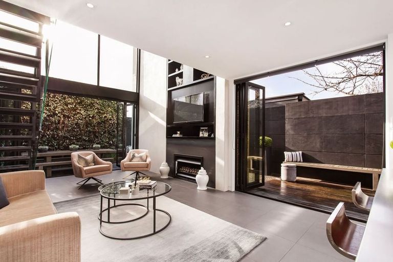 Photo of property in 114 Caledonian Road, St Albans, Christchurch, 8014