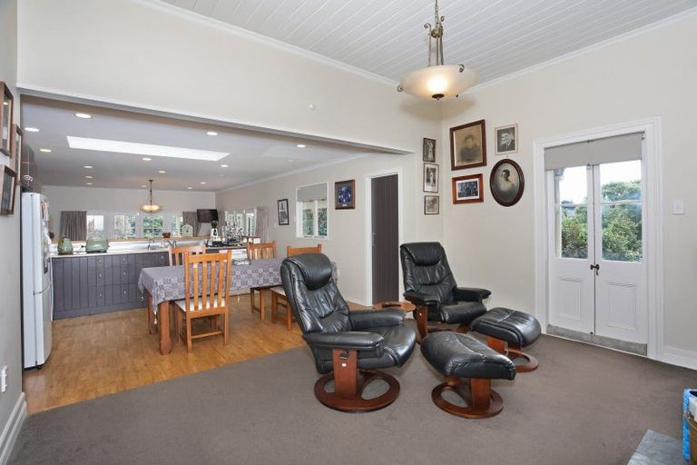 Photo of property in 6 Toia Street, Marton, 4710