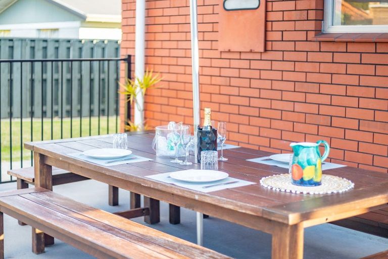 Photo of property in 17 Seamer Place, St Andrews, Hamilton, 3200