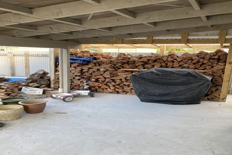 Photo of property in 128 Brougham Street, Westport, 7825