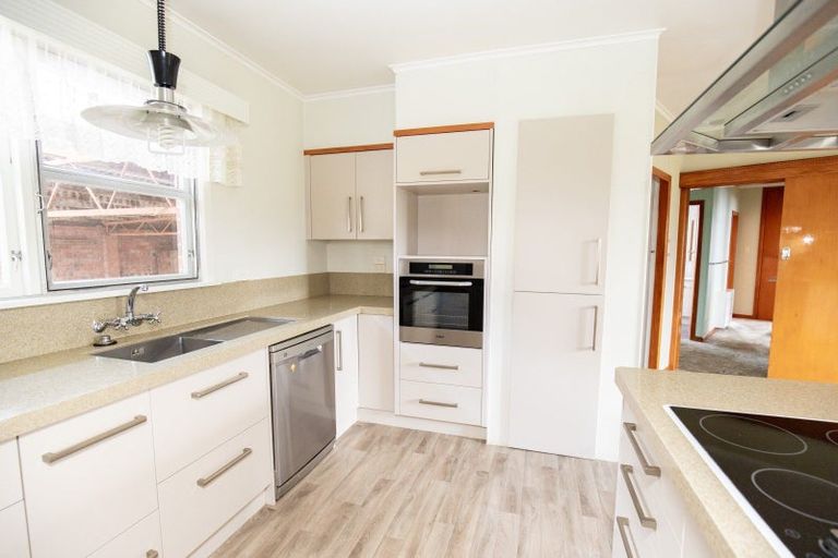 Photo of property in 63 Pipiroa Road, Ngatea, 3503