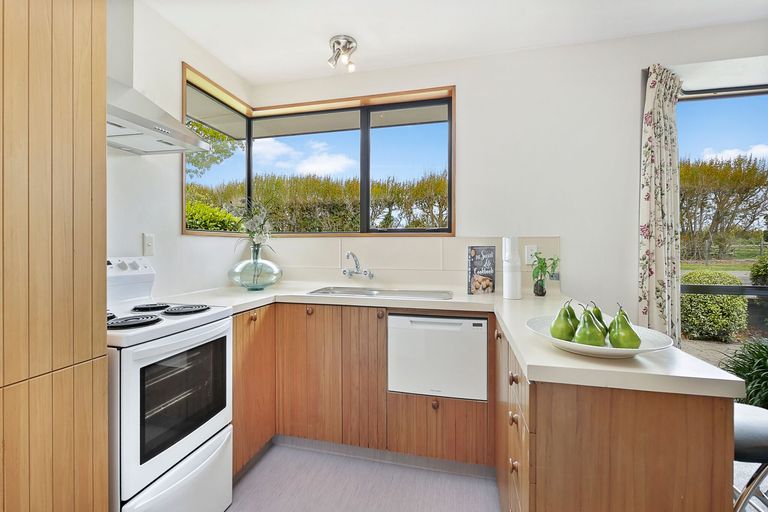 Photo of property in 228 Yaldhurst Road, Avonhead, Christchurch, 8042