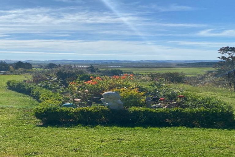 Photo of property in 4 Ferngully Road, Helensville, Kaukapakapa, 0871