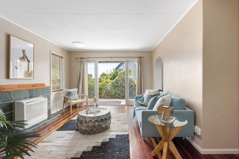 Photo of property in 2/1116 Outram Road, Akina, Hastings, 4122