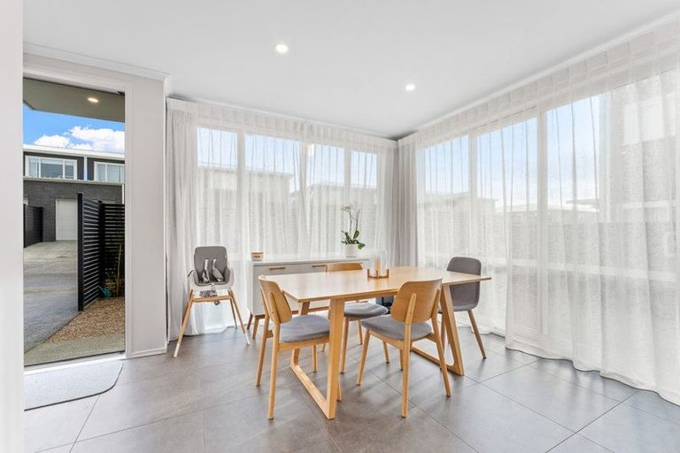 Photo of property in 6 Taitonga Lane, Stanmore Bay, Whangaparaoa, 0932