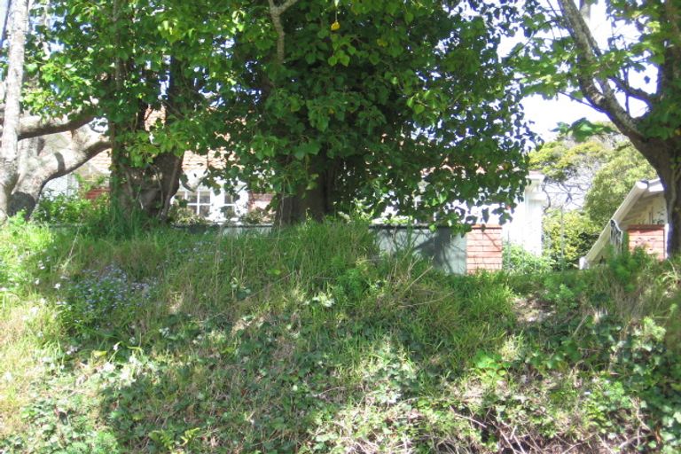 Photo of property in 27 Woodmancote Road, Khandallah, Wellington, 6035