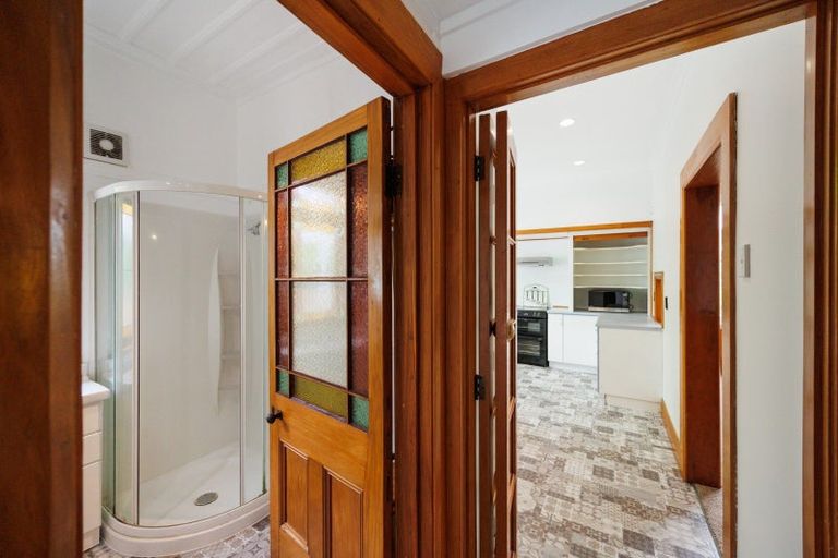 Photo of property in 294 Grey Street, Palmerston North, 4414