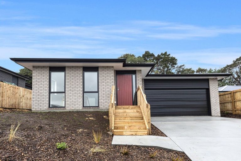 Photo of property in 17 Royal St Annes Drive, Te Kamo, Whangarei, 0112