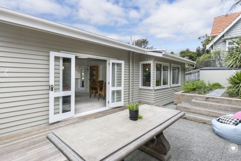 Photo of property in 15 Oban Street, Wadestown, Wellington, 6012