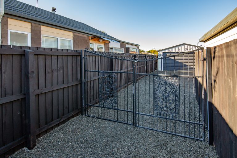Photo of property in 62a Travis Road, Burwood, Christchurch, 8083