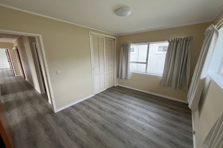 Photo of property in 23 Stapleford Crescent, Browns Bay, Auckland, 0630