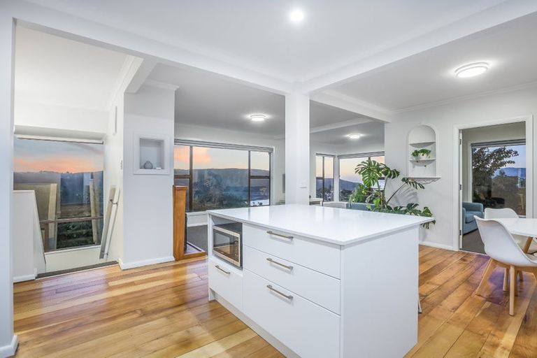 Photo of property in 47 Kiriwai Road, Paremata, Porirua, 5024