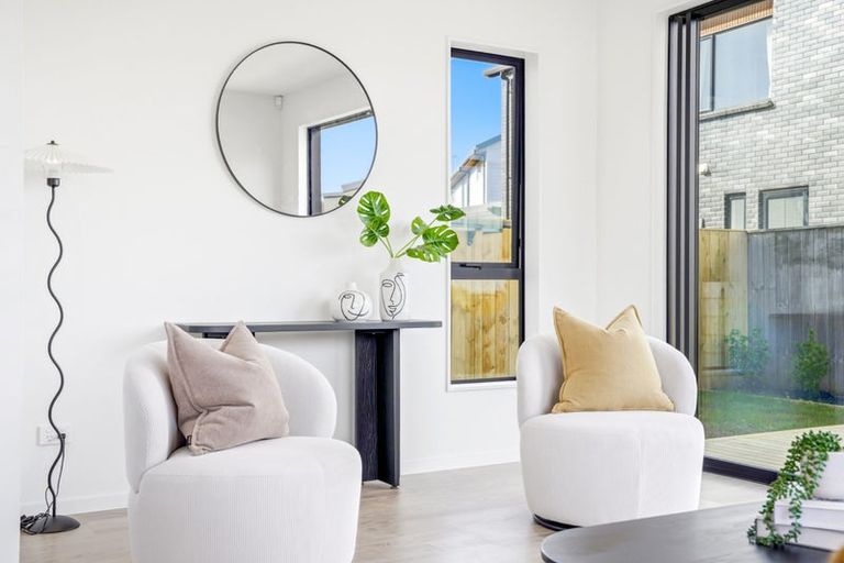 Photo of property in 12 Ocean Breeze Avenue, Hobsonville, Auckland, 0616