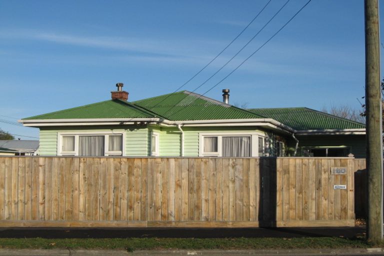 Photo of property in 180 Keyes Road, New Brighton, Christchurch, 8083
