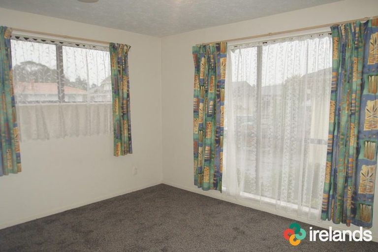 Photo of property in 32 Cowes Street, Avondale, Christchurch, 8061