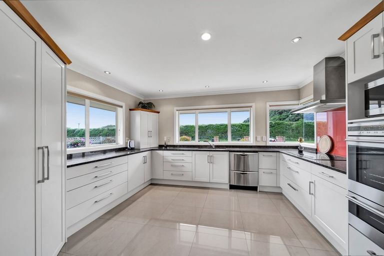 Photo of property in 38 Manawapou Road, Hawera, 4610