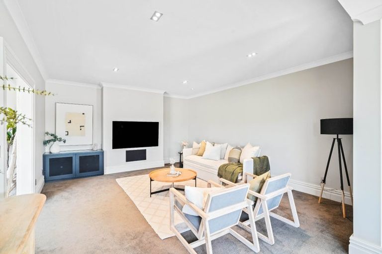 Photo of property in 27 Cairnbrae Drive, Prebbleton, 7604