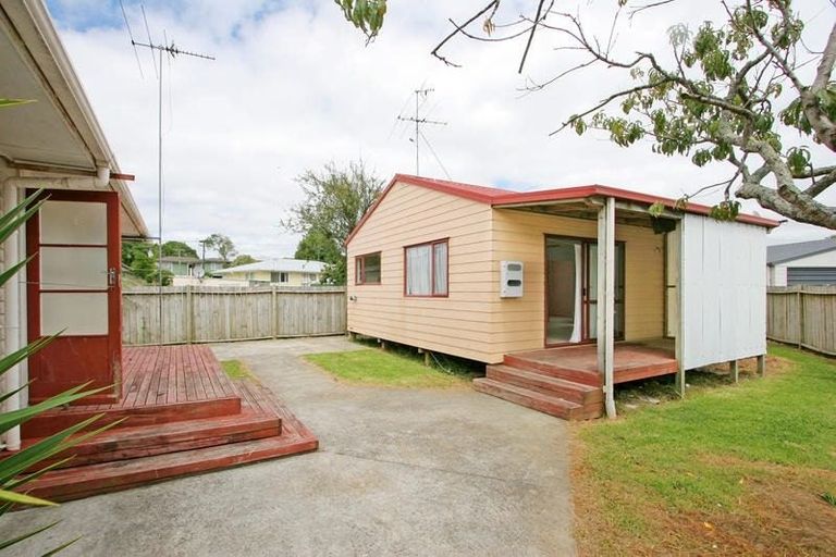 Photo of property in 15 Blampied Road, Otara, Auckland, 2023
