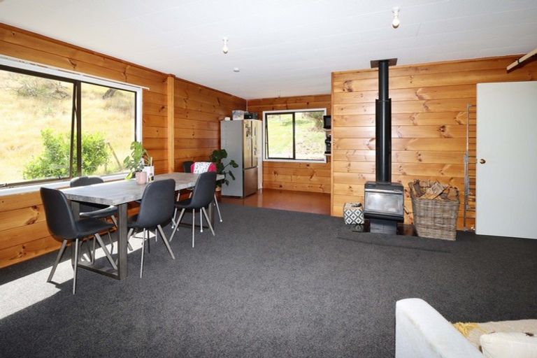 Photo of property in 811 Te Whiti Road, Te Whiti, Masterton, 5884