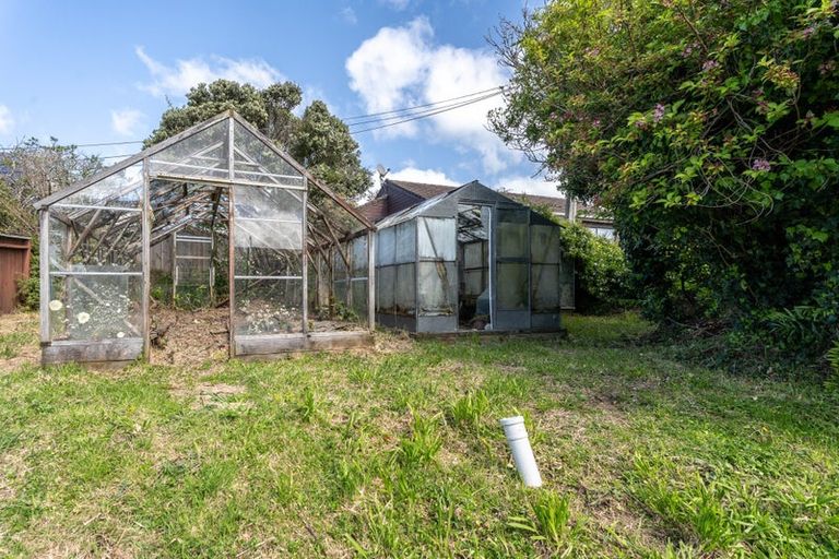 Photo of property in 8 Hindmarsh Street, Johnsonville, Wellington, 6037