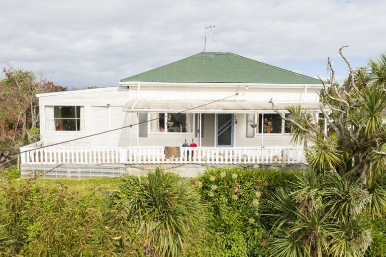 Photo of property in 14 Union Street, Foxton, 4814