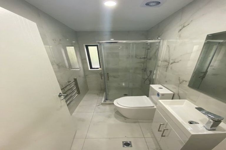 Photo of property in 122a Cargill Street, Papakura, 2110