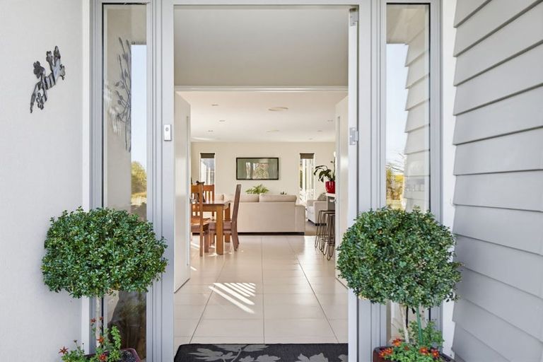 Photo of property in 27 Sovereign Boulevard, Kaiapoi, 7630