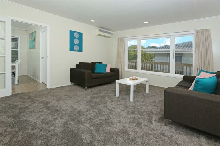 Photo of property in 64b Colwill Road, Massey, Auckland, 0614