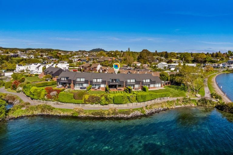 Photo of property in 287 Lake Terrace, Two Mile Bay, Taupo, 3330