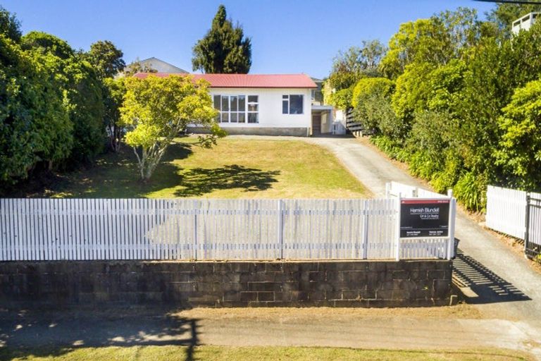 Photo of property in 23 Dowling Grove, Silverstream, Upper Hutt, 5019