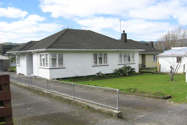 Photo of property in 54 Karaka Street, Wainuiomata, Lower Hutt, 5014