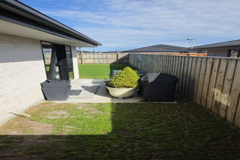 Photo of property in 6 Jasmine Street, Woodend, 7610